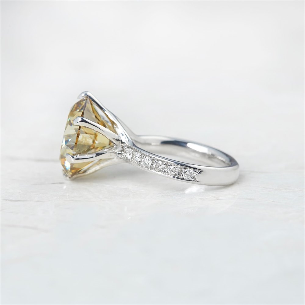 18k White Gold 18k White Gold 9.45ct Solitaire Moissanite & Diamond Ring