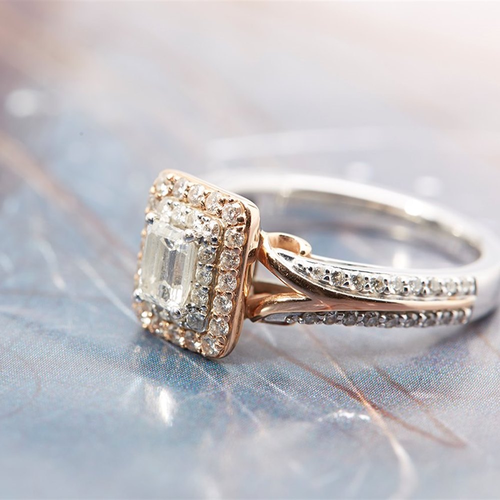 Vera Wang 18k White & Rose Gold Diamond Engagement Ring