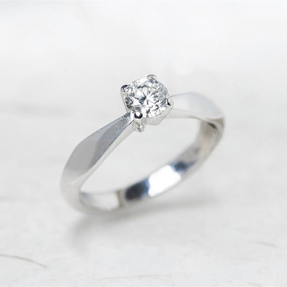 Diamond 18k White Gold Round Brilliant Cut 0.52ct Diamond Engagement Ring