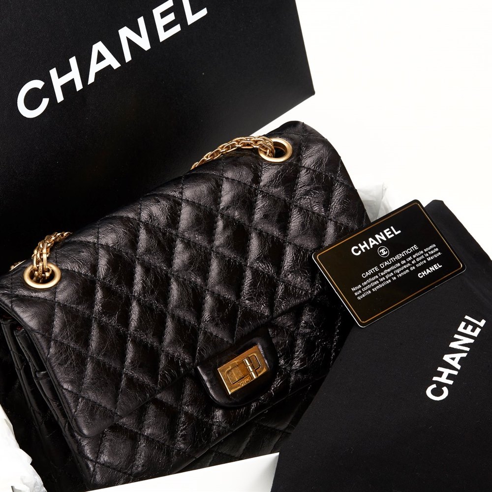 chanel jumbo size comparison