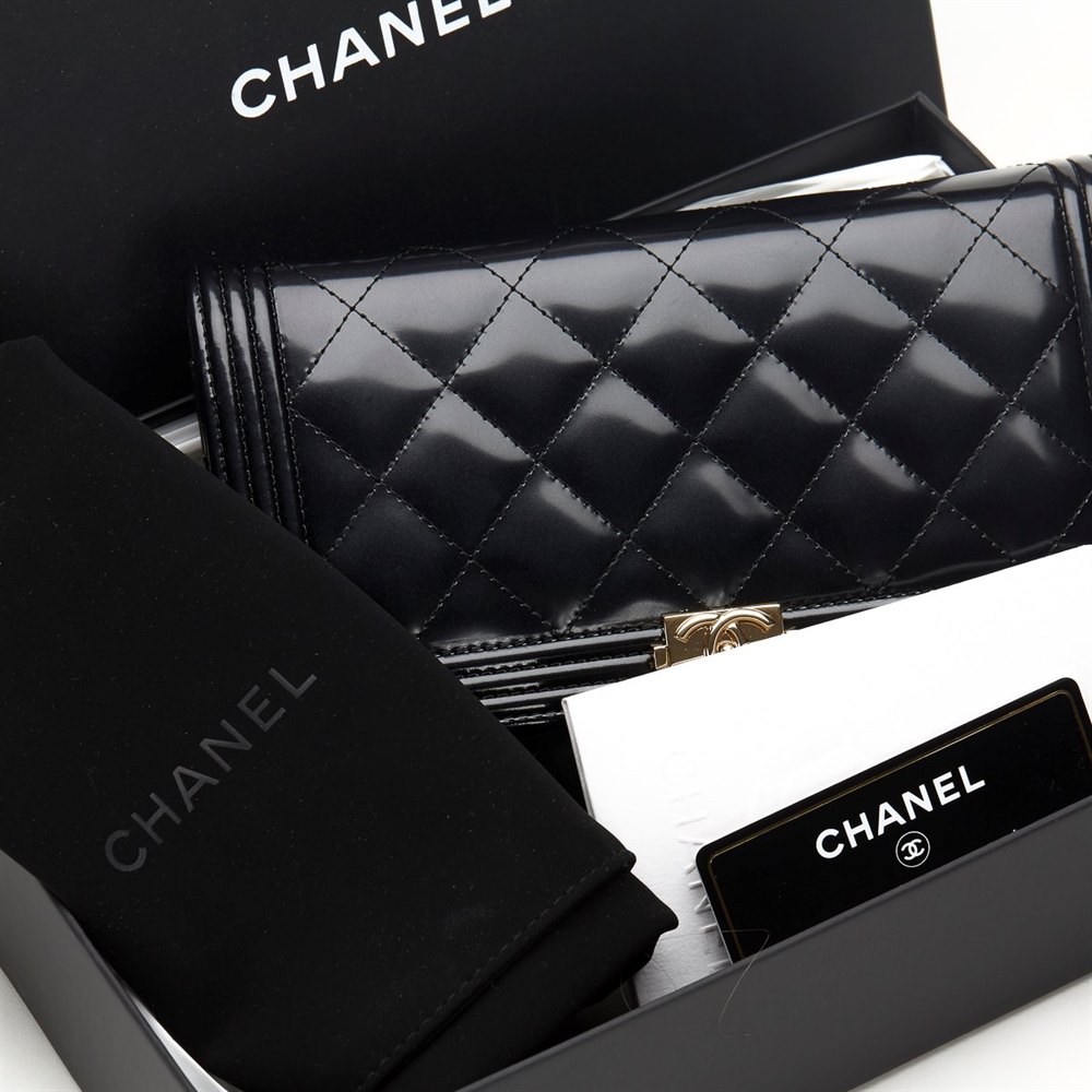 chanel wallet calfskin