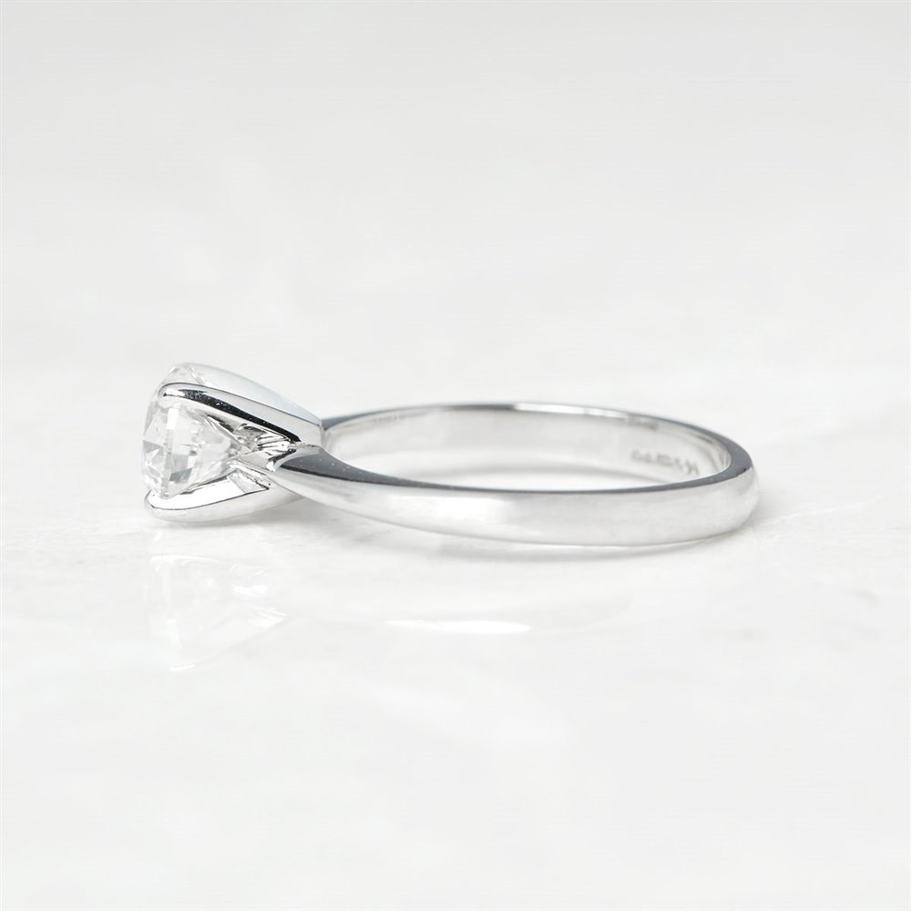 Platinum, total weight - 3.88 grams Platinum Round Brilliant Cut 1.00ct Diamond Engagement Ring