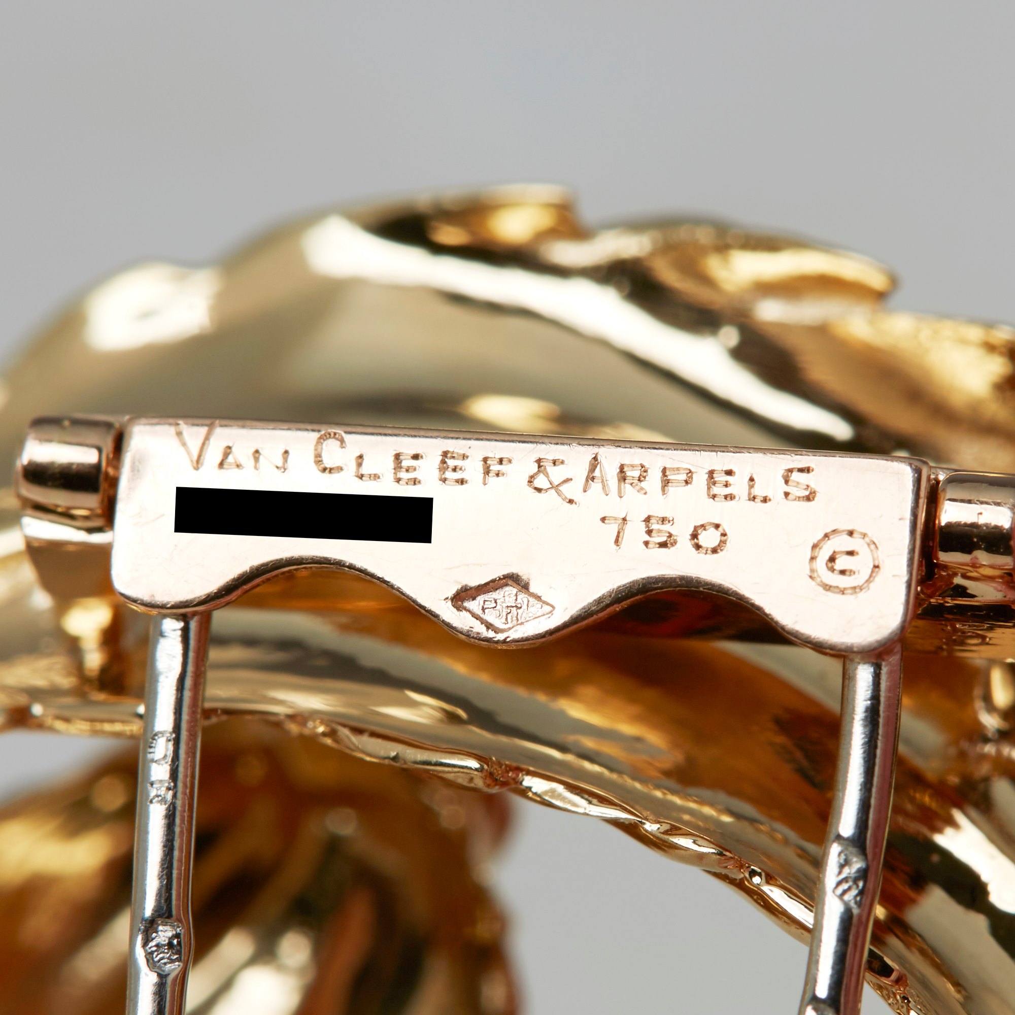 Van Cleef & Arpels 18k Yellow Gold Feather Design Vintage Brooch