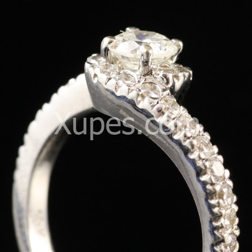 18k White Gold 18K White Gold Diamond Ring
