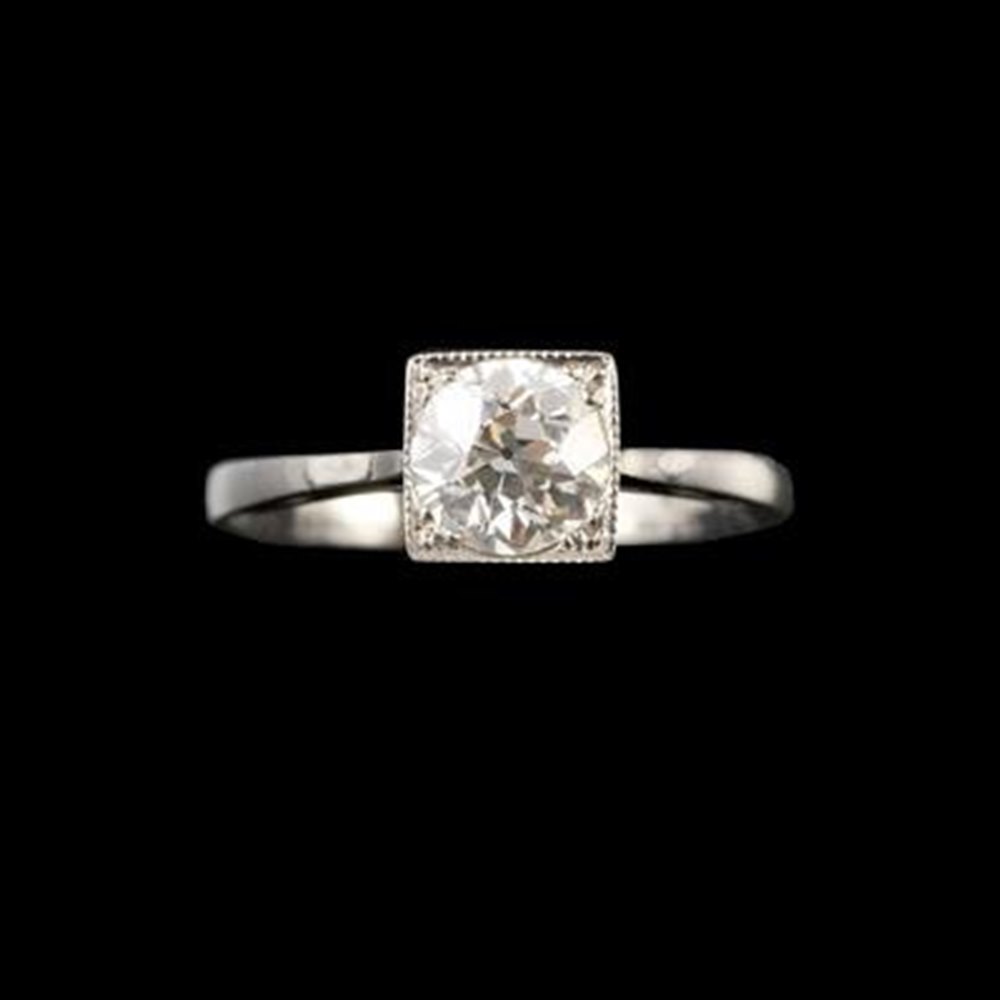 Platinum Beautiful Platinum Art Deco Solitaire Diamond Ring