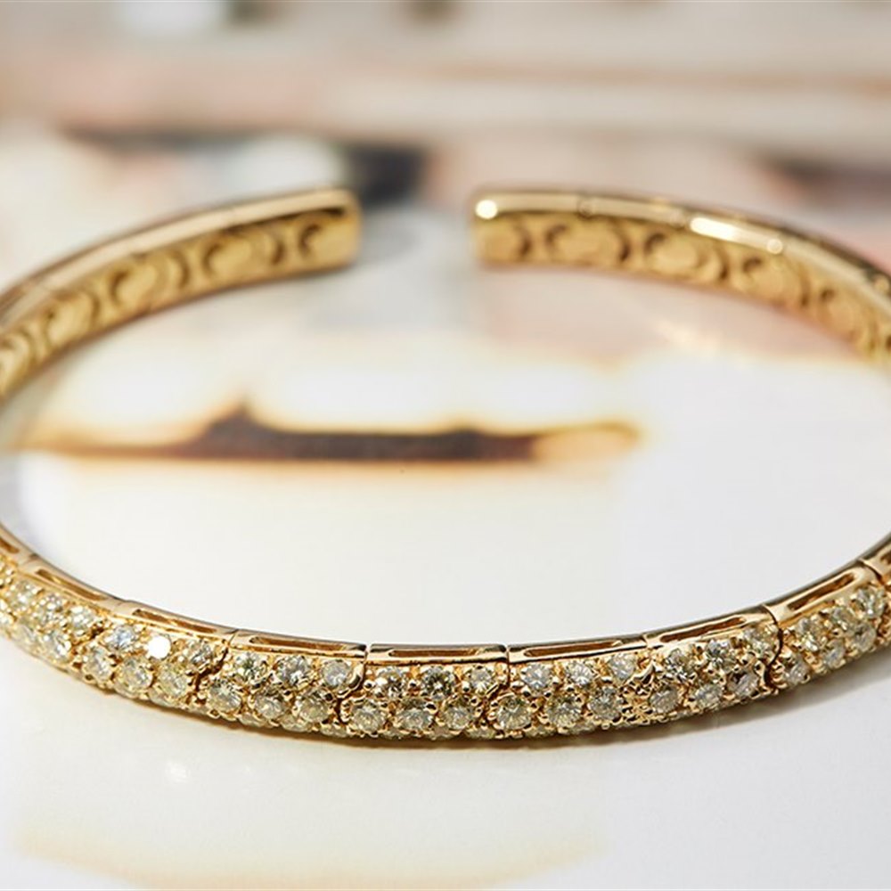 Mappin & Webb 18K Yellow Gold Natural Yellow Diamond Paved Cuff Bangle ...