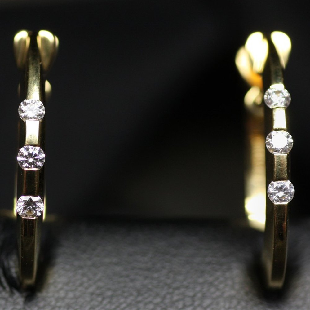 Mappin & Webb Roberto Coin Classica Parisienne 18K Yellow Gold 3 Stone Diamond Huggy Earrings