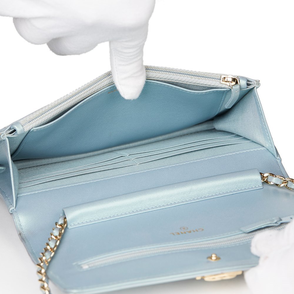 chanel blue shoulder bag