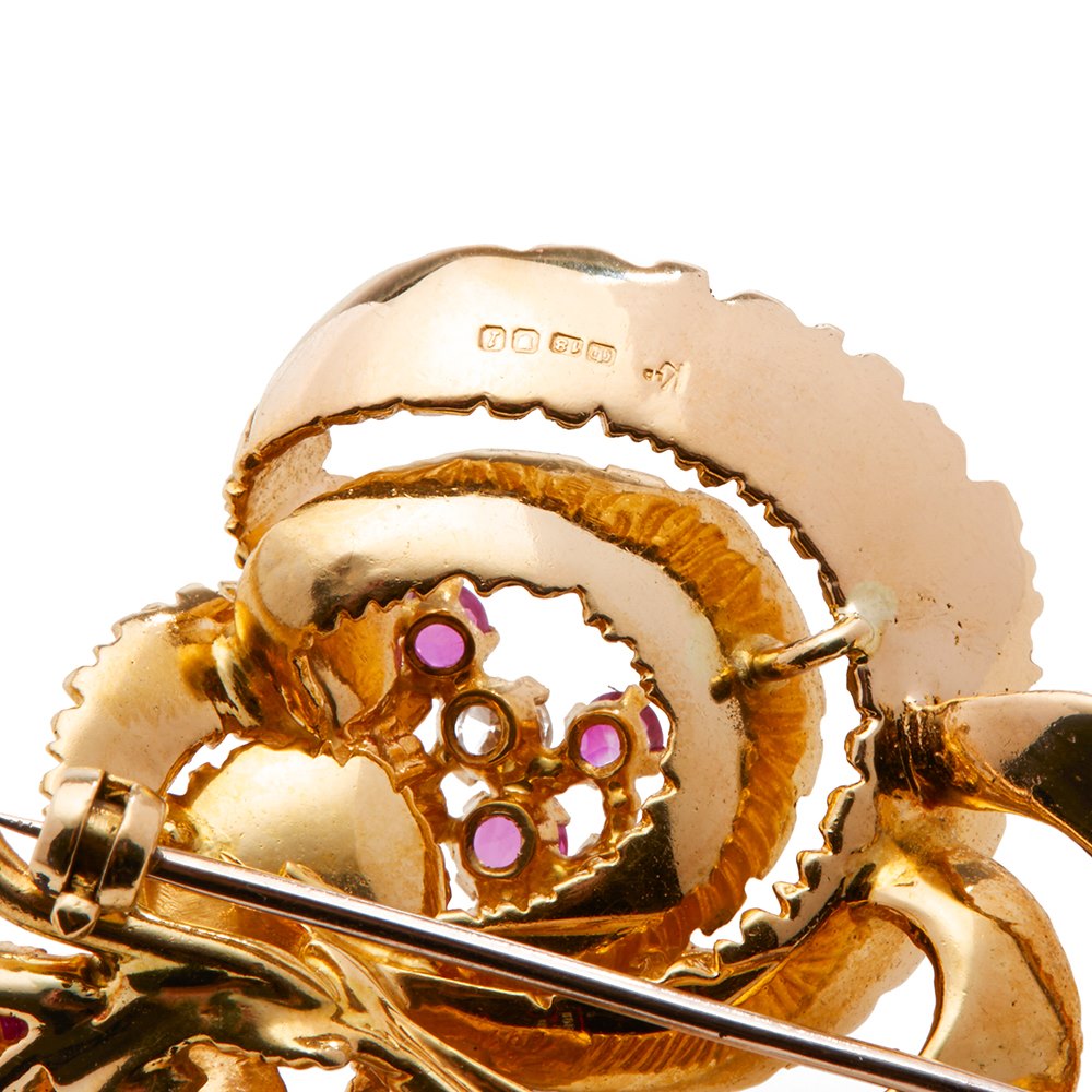Kutchinsky 18k Yellow Gold Ruby & Diamond Vintage Brooch