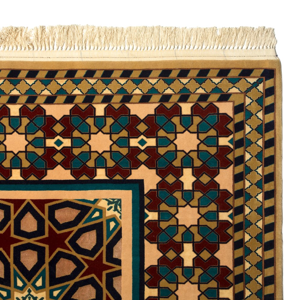 VINTAGE PART SILK GEOMETRIC ESFAHAN SERAFIAN PERSIAN RUG Signed / Weaver - Serafian