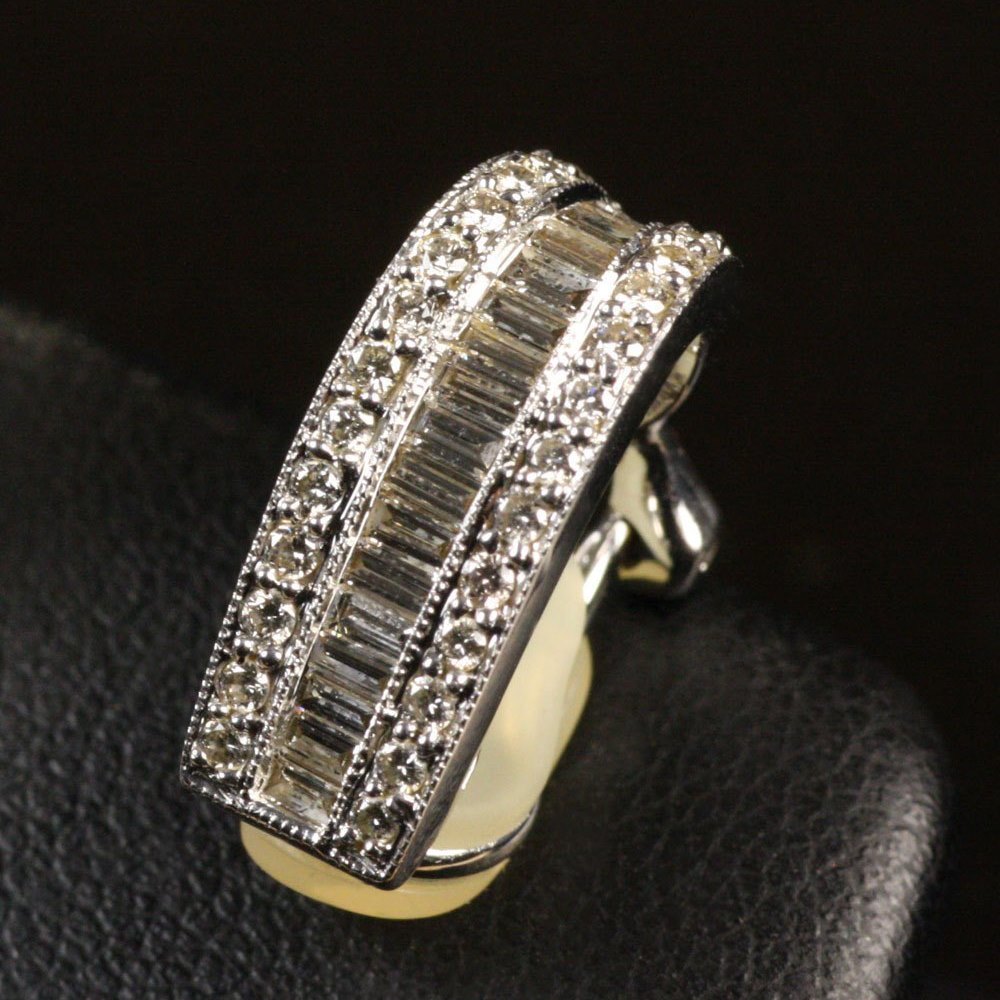 18K White Gold White Gold Baguette Diamond Earrings