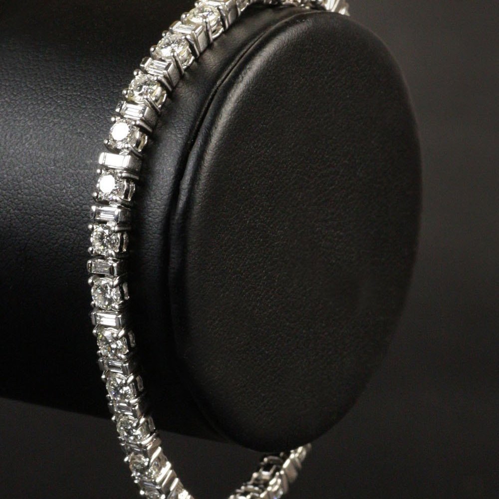  18k White Gold Diamond Tennis Style Bracelet