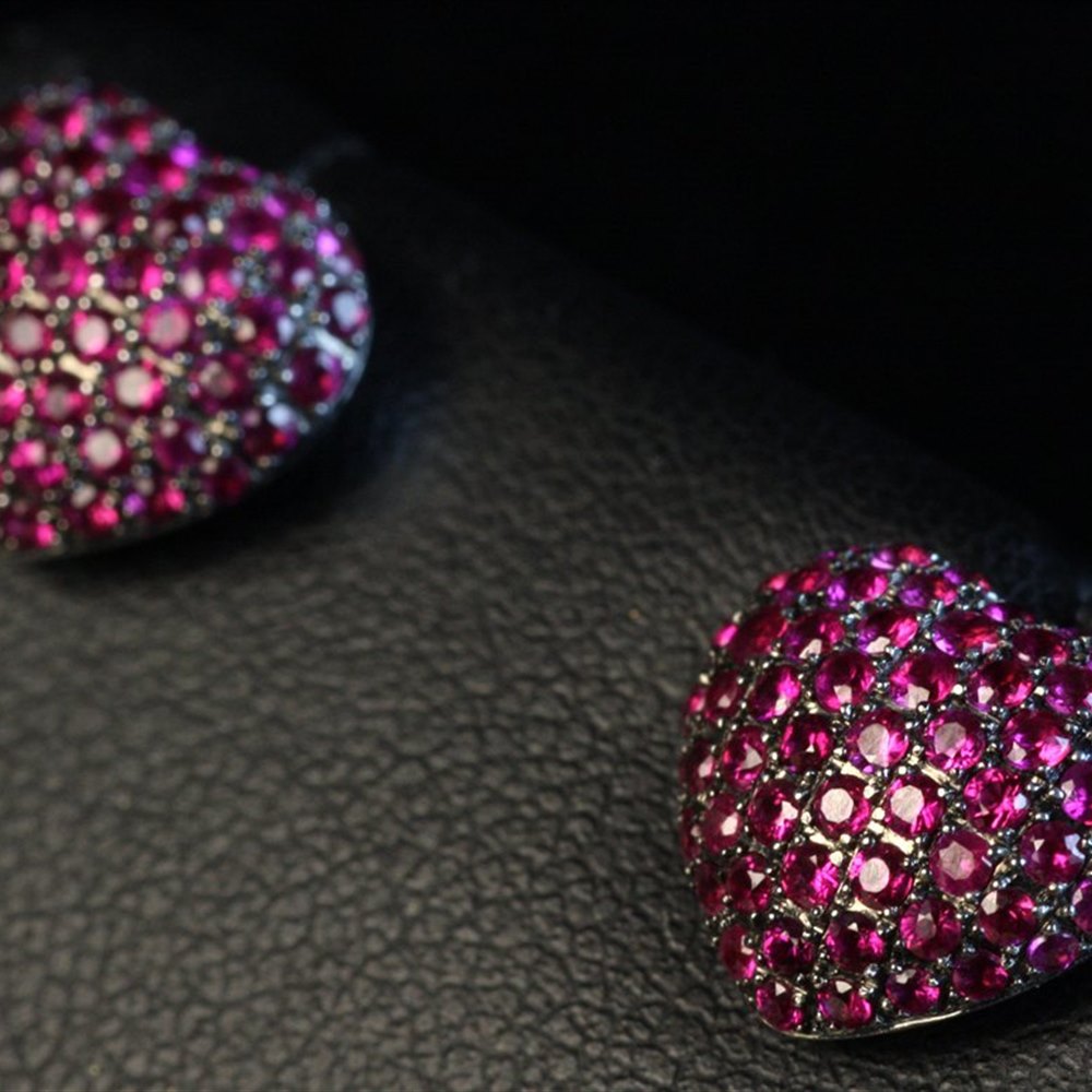 Theo Fennell 8K WHITE GOLD & BABY RUBY HEART EARRINGS