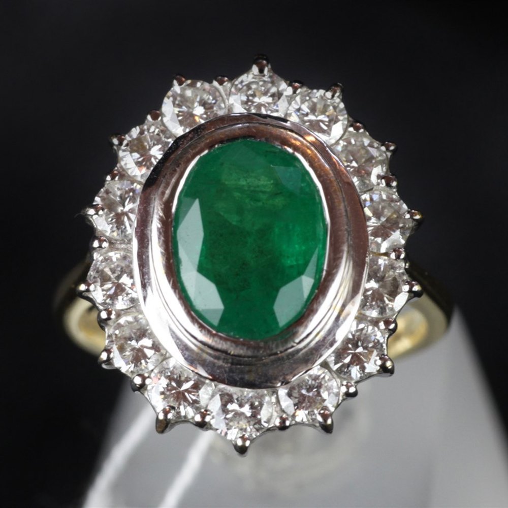 18ct Gold 18ct Gold Emerald & Diamond Ring