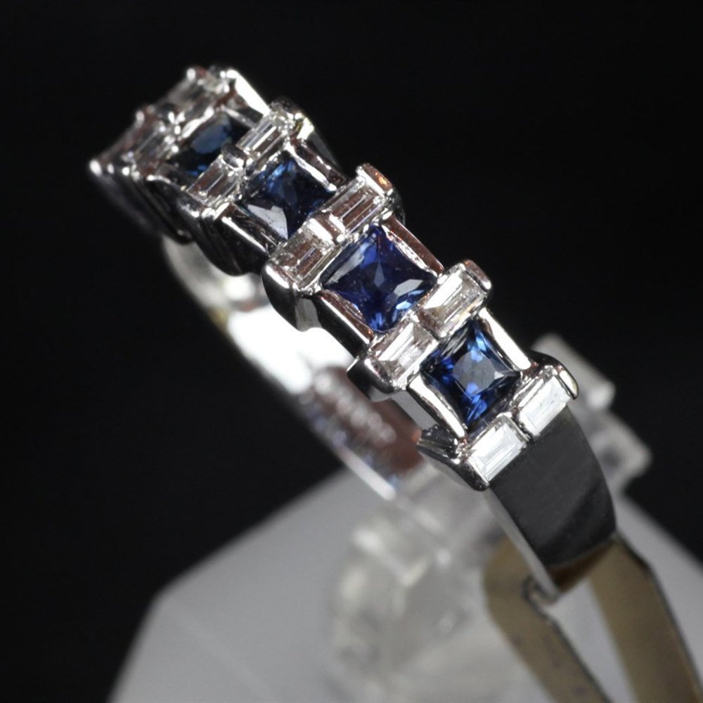 18ct White Gold 18ct White Gold Sapphire & Diamond Ring