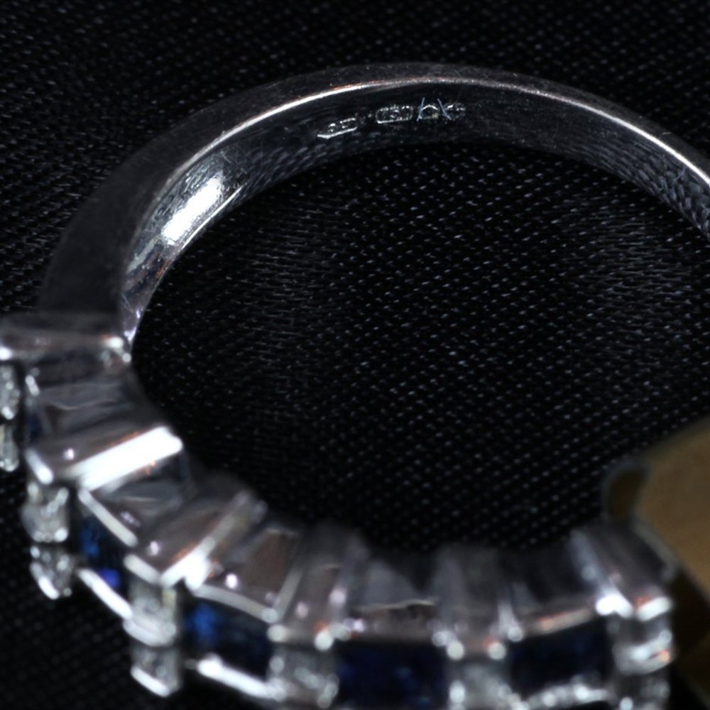 18ct White Gold 18ct White Gold Sapphire & Diamond Ring