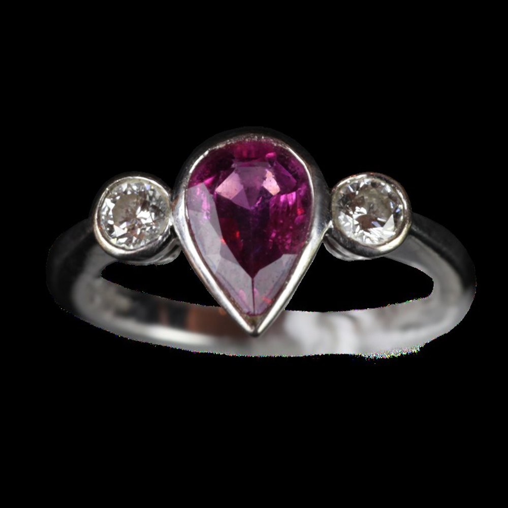 18ct White Gold Pink Pear Shaped Sapphire & Diamond Ring