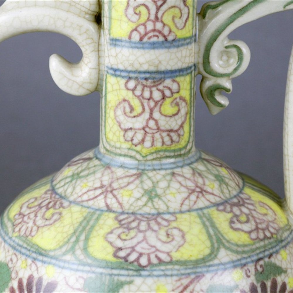 CRACQUEL GLAZE MING STYLE EWER Believed early 20th Century or possibly earlier
