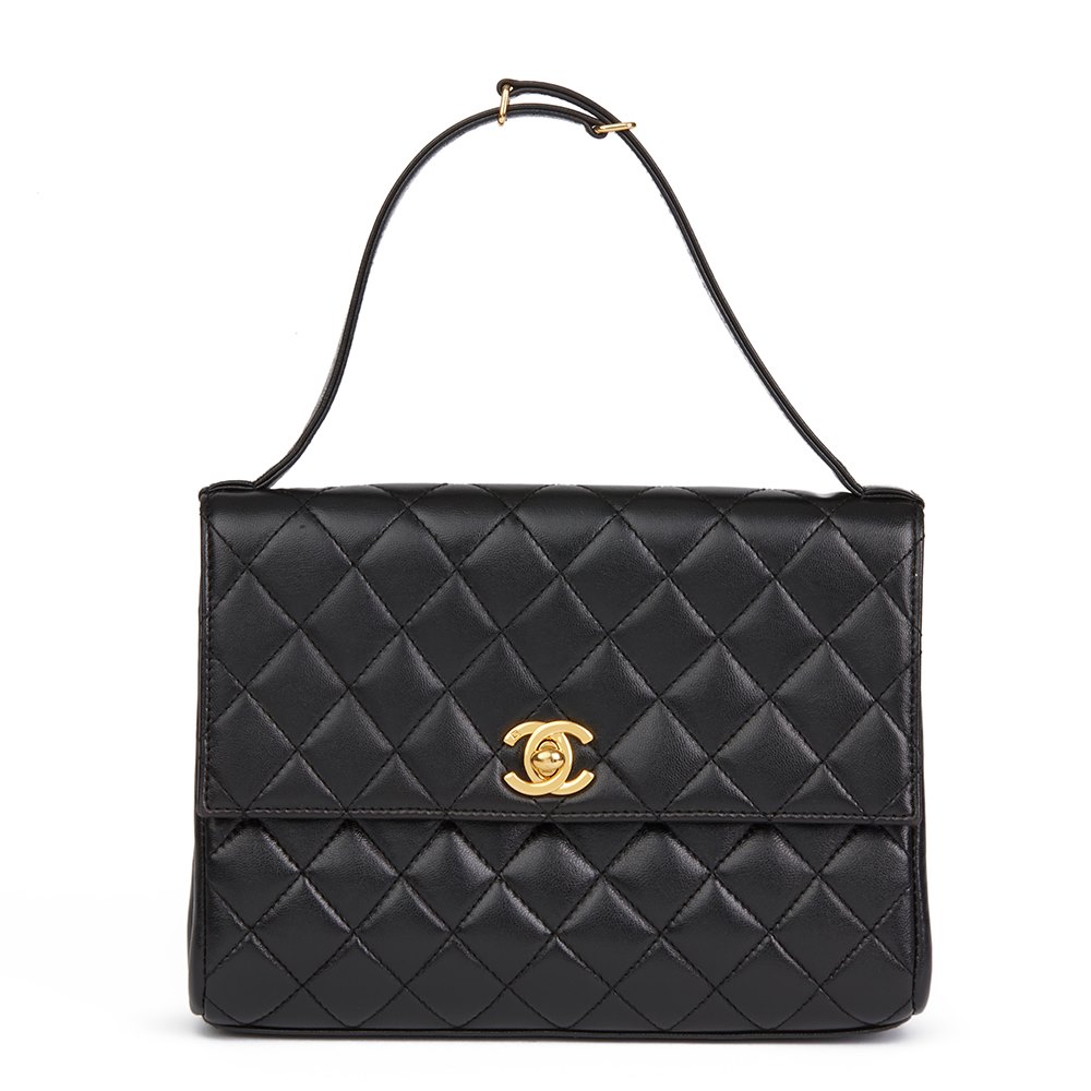 chanel black lambskin clutch