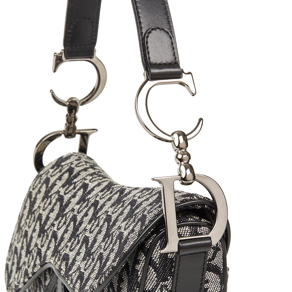 Christian Dior Saddle Bag 2003 HB2105 | Second Hand Handbags | Xupes