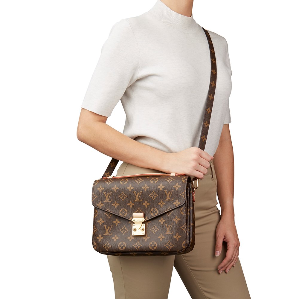 Louis Vuitton Pochette Metis 2018 HB2124 | Second Hand Handbags
