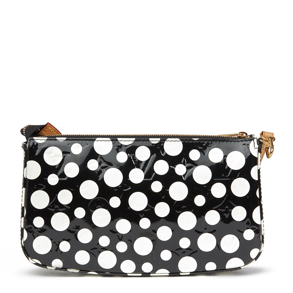 Louis Vuitton Pochette Accessories 2012 HB2260 | Second Hand Handbags