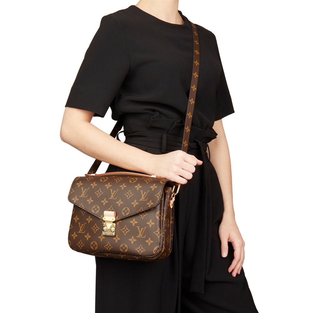 Louis Vuitton Pochette Metis 2018 HB2459 | Second Hand Handbags