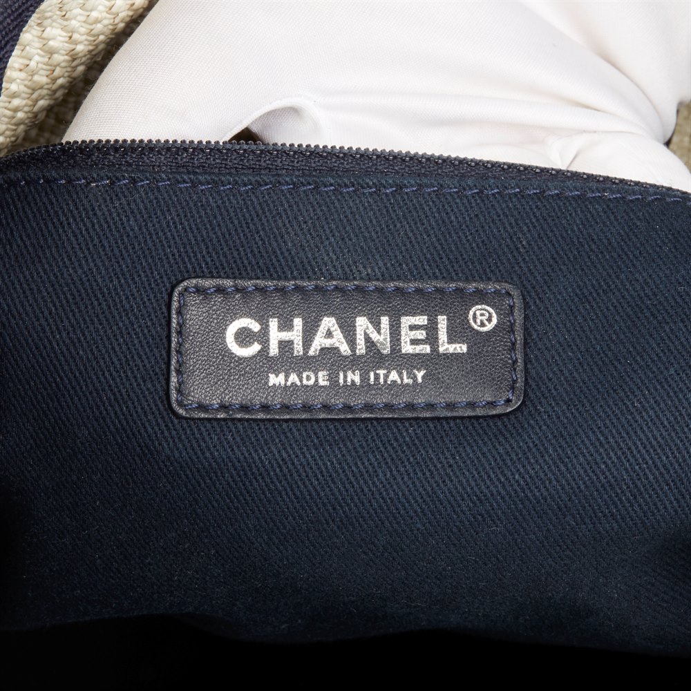 Chanel Deauville Backpack 2018 HB2462 | Second Hand Handbags | Xupes