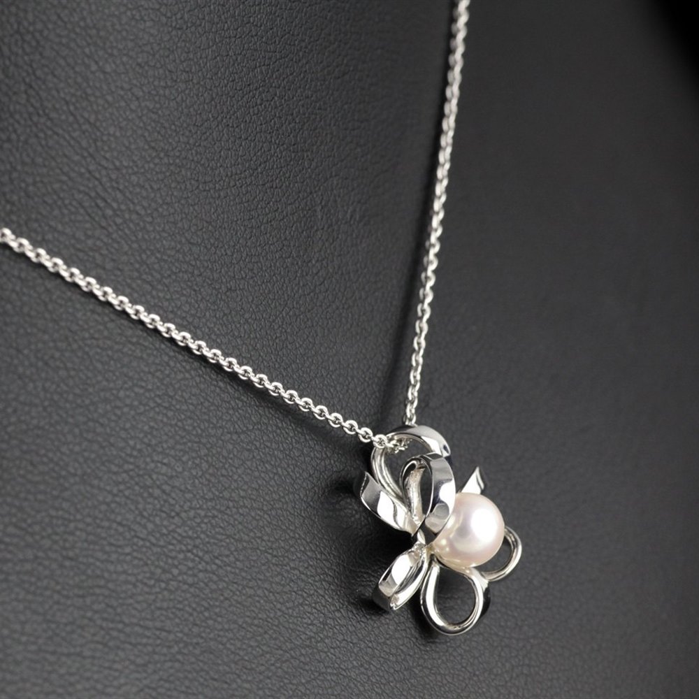 Mikimoto Blossom 18k White Gold Akoya Pearl Pendant Necklace