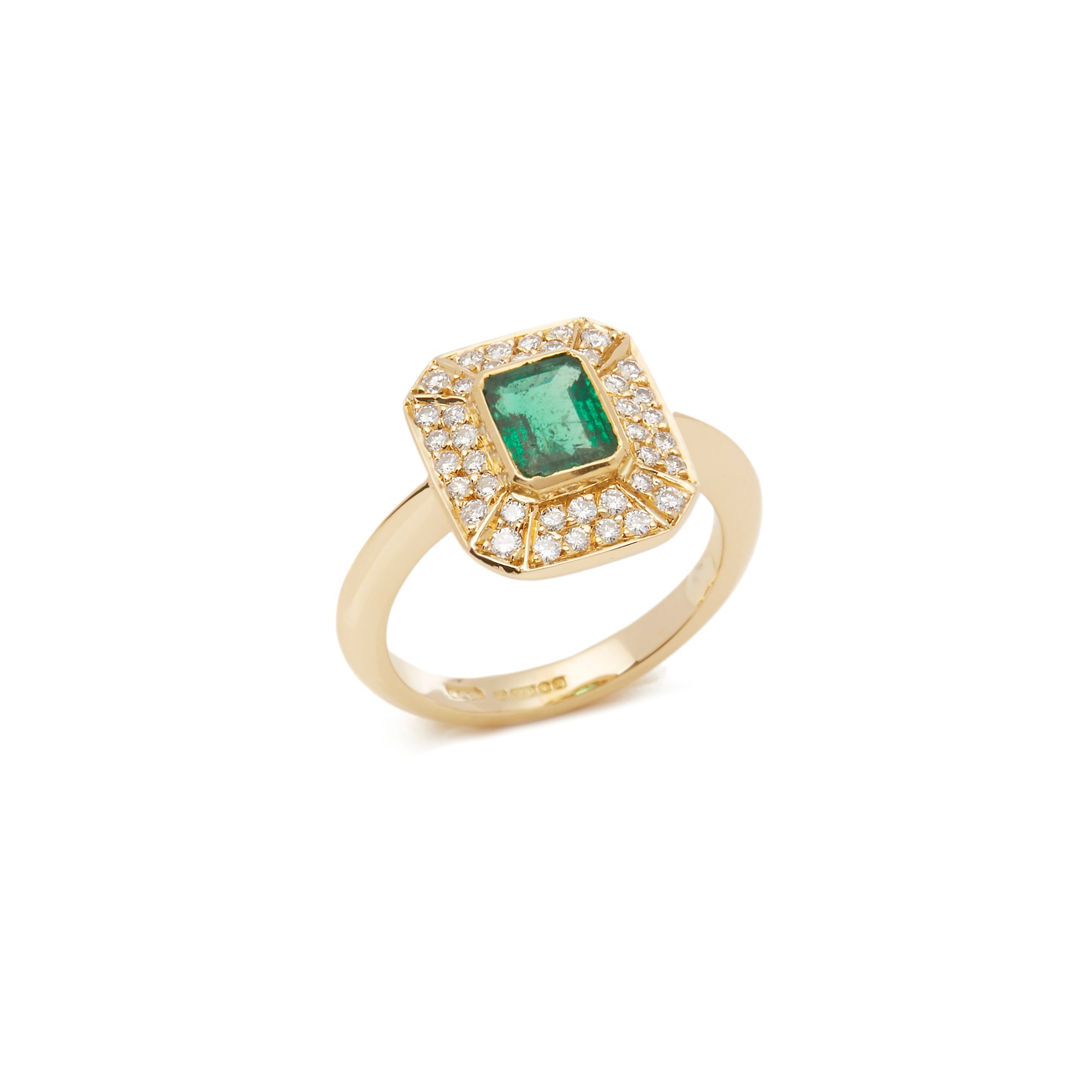 Diamond Ring 18ct Yellow Gold Emerald and Diamond Cluster Ring