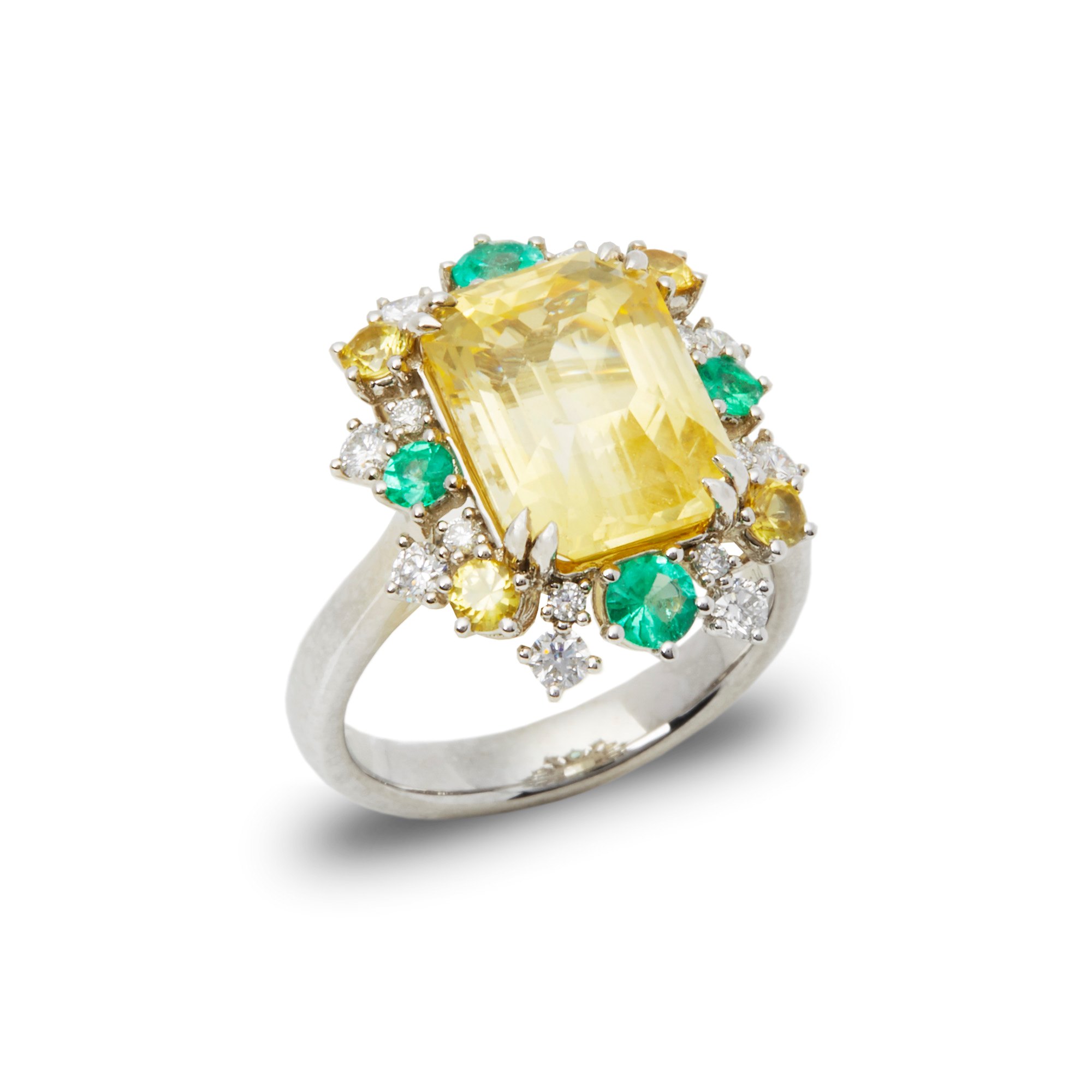David Jerome Platinum Yellow Sapphire, Diamond, Yellow Sapphire and Emerald Cluster Ring