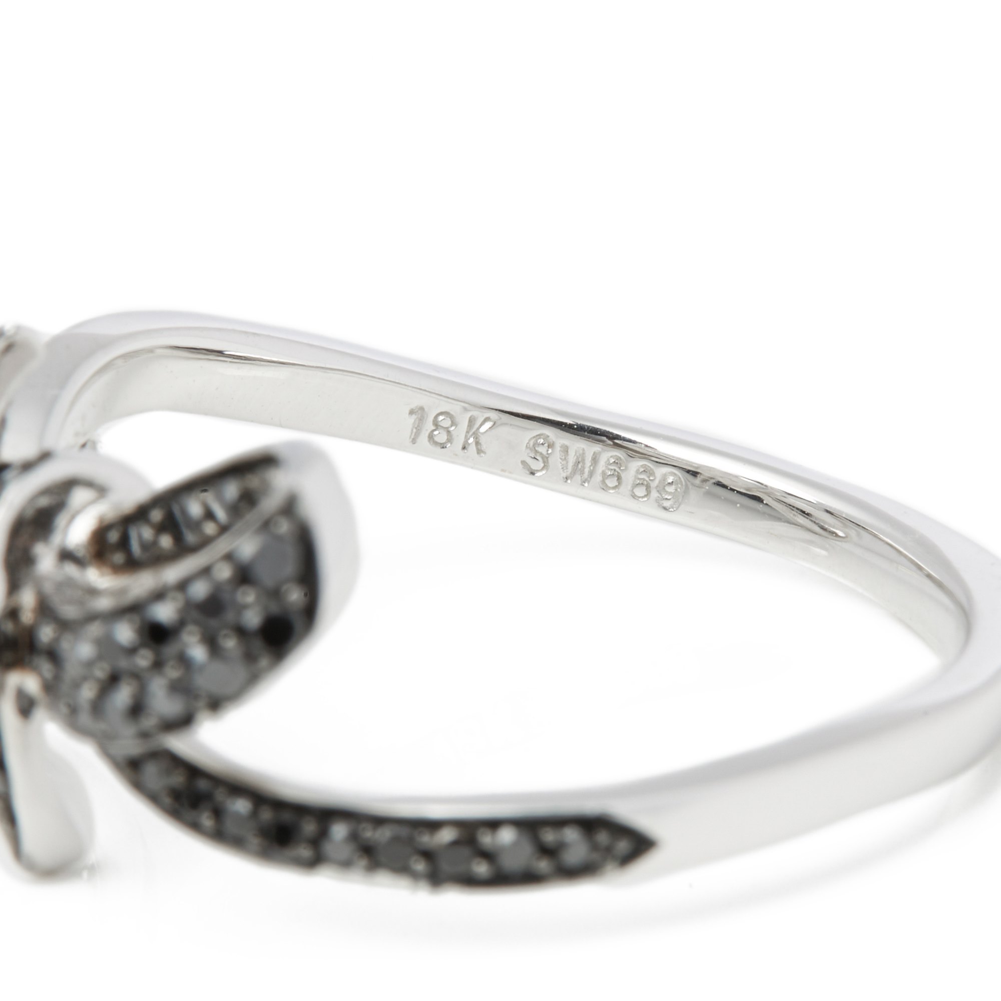Stephen Webster Forget Me Knot 18ct White Gold Black Diamond Small Bow Ring