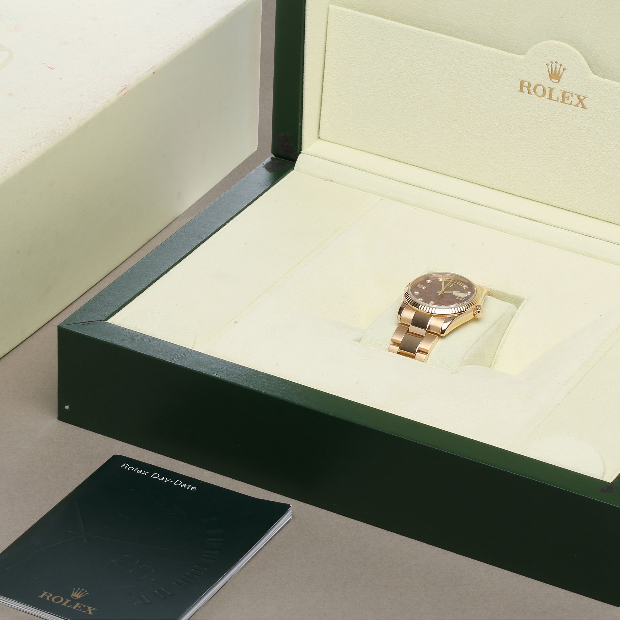 Rolex Day-Date 36 Rubellite Diamond 18K Yellow Gold - 118238 Geel Goud 118238