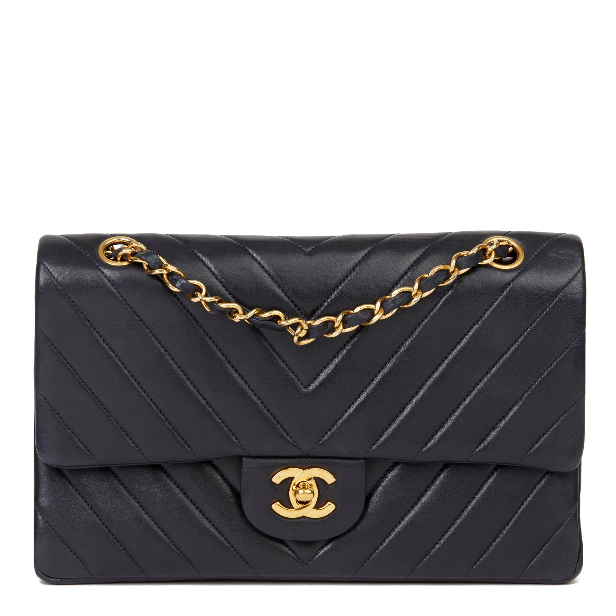 chanel medium flap chevron