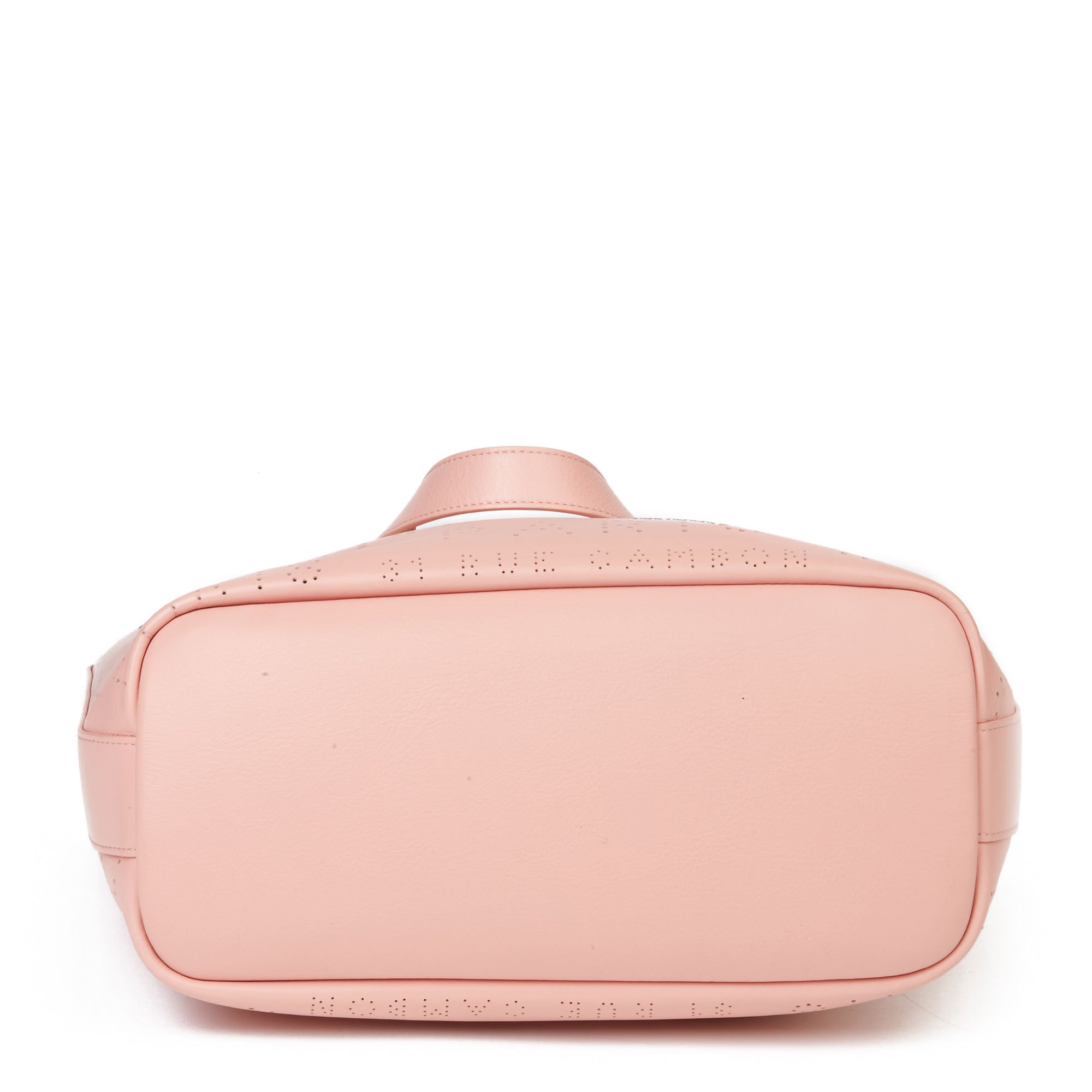Chanel Logo Eyelets Shopping Tote 2019 HB3628 | Second Hand Handbags