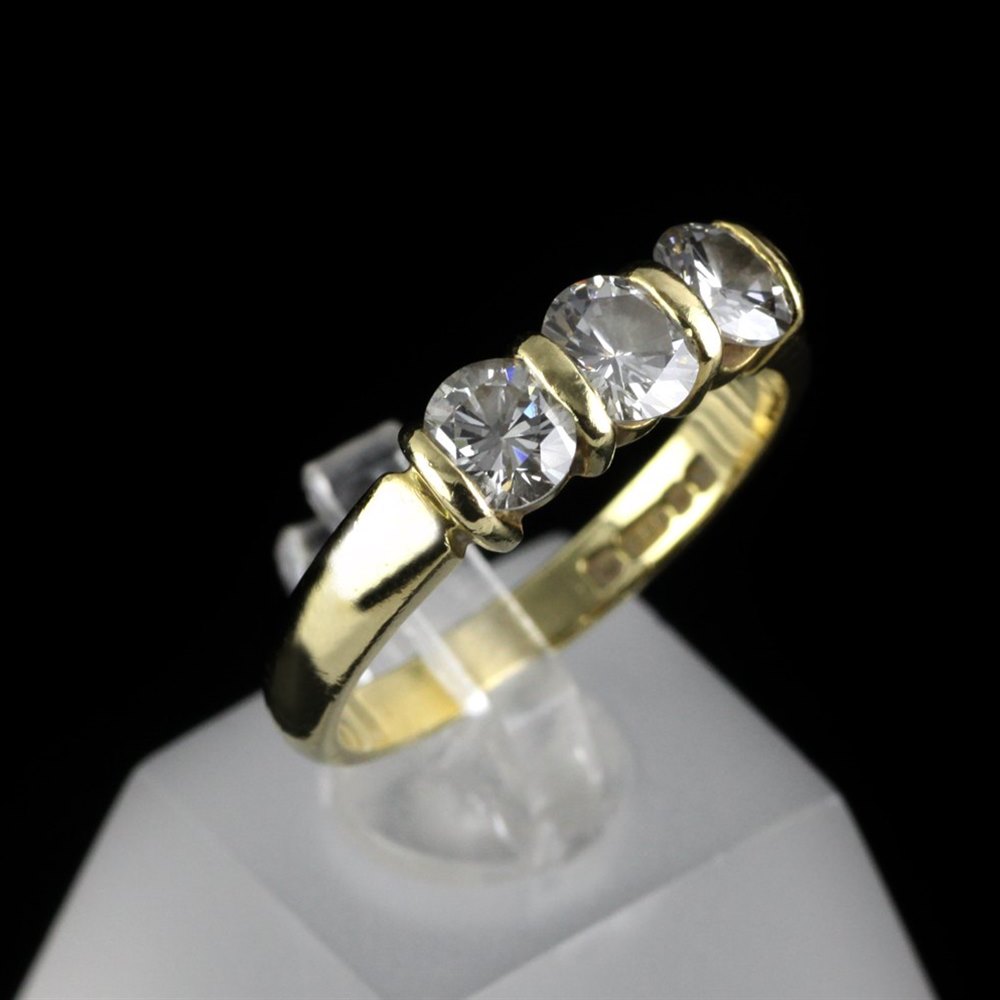 18K Yellow Gold 18ct Yellow Gold & Trilogy Diamond Ring