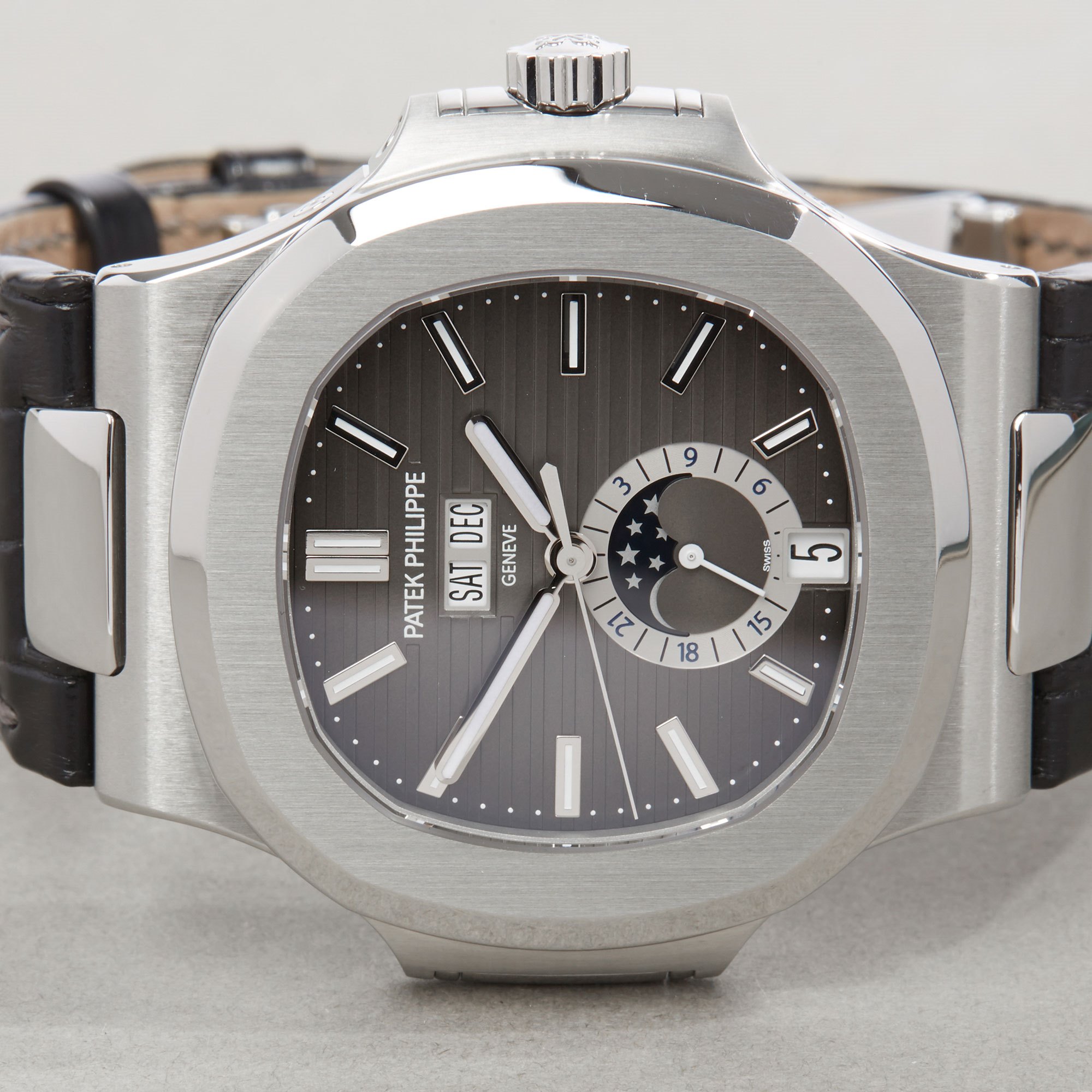 patek philippe nautilus annual calendar