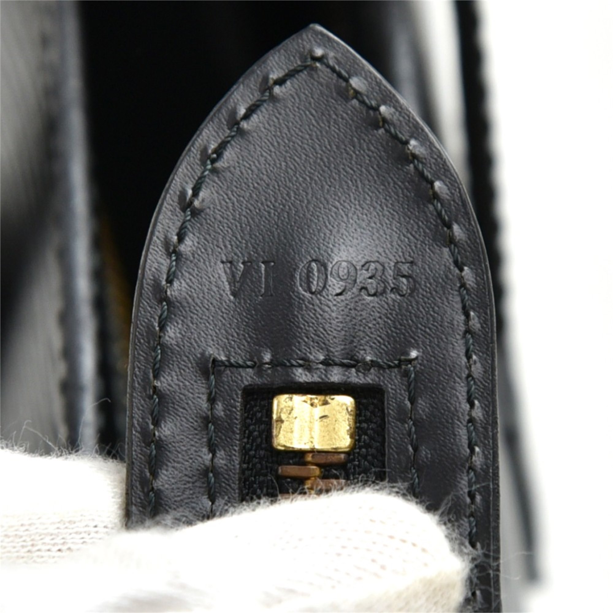 Louis Vuitton Black Epi Vintage Saint Jacques PM