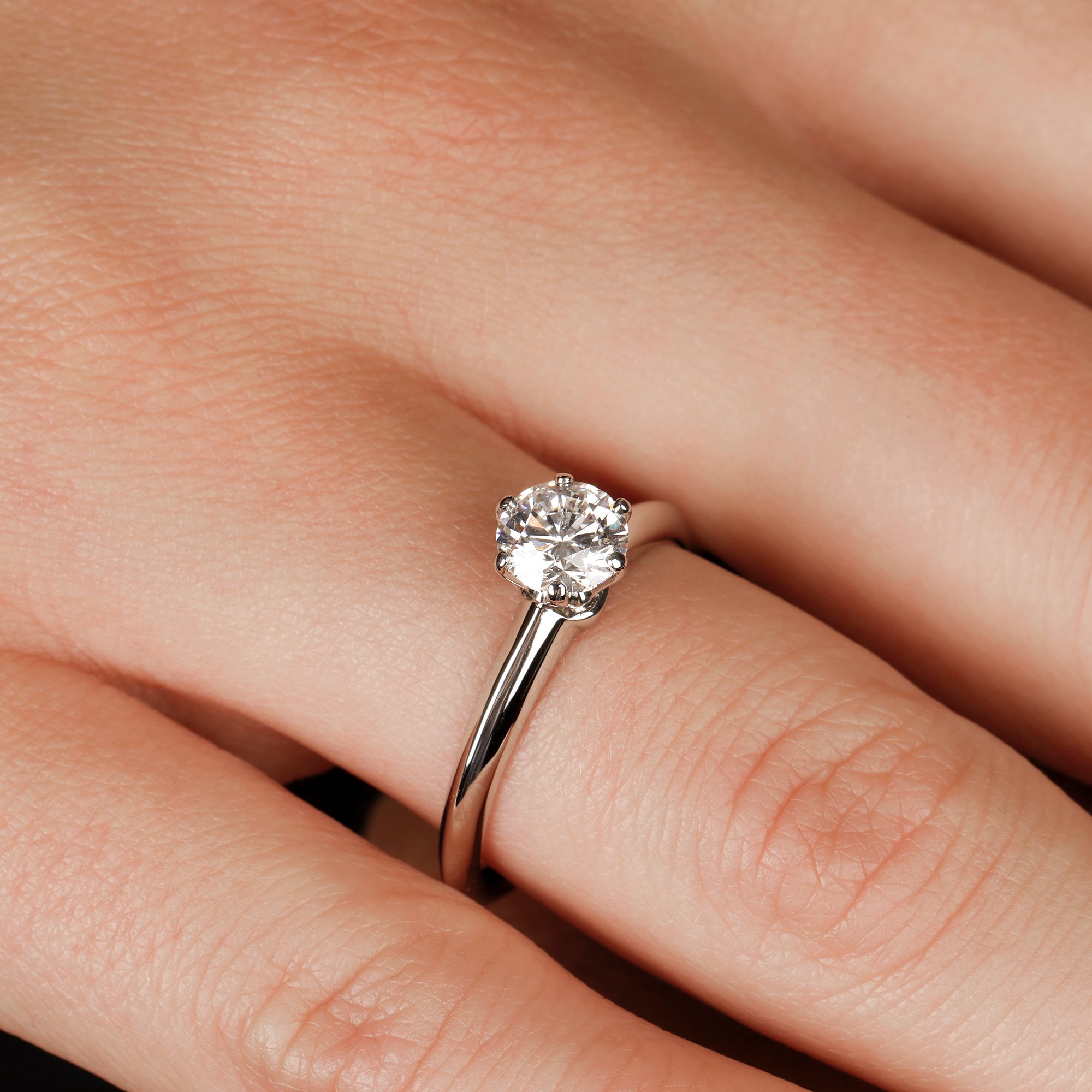 Tiffany & Co. Brilliant cut 0.93ct Diamond Solitaire Ring