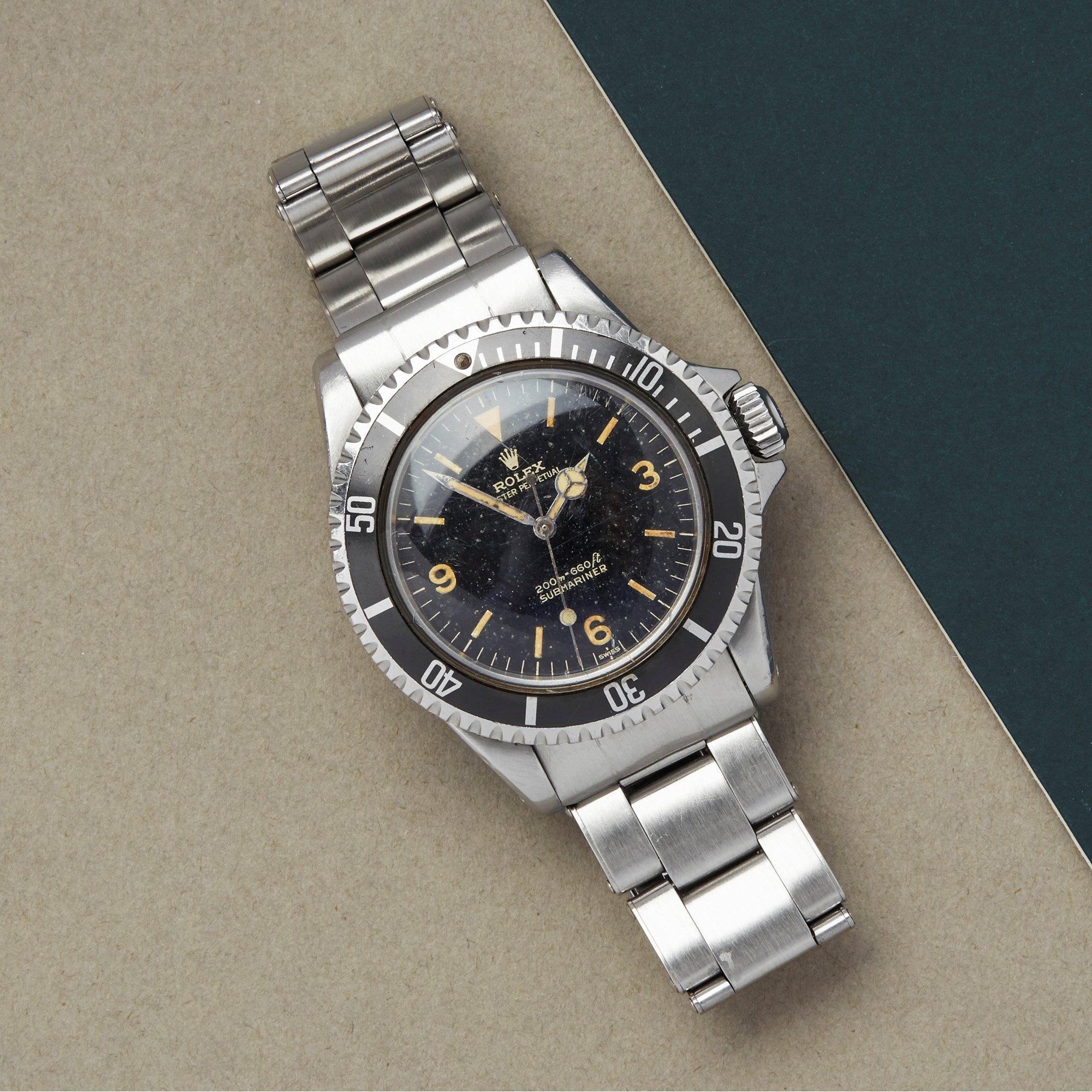 rolex submariner kissing l dial