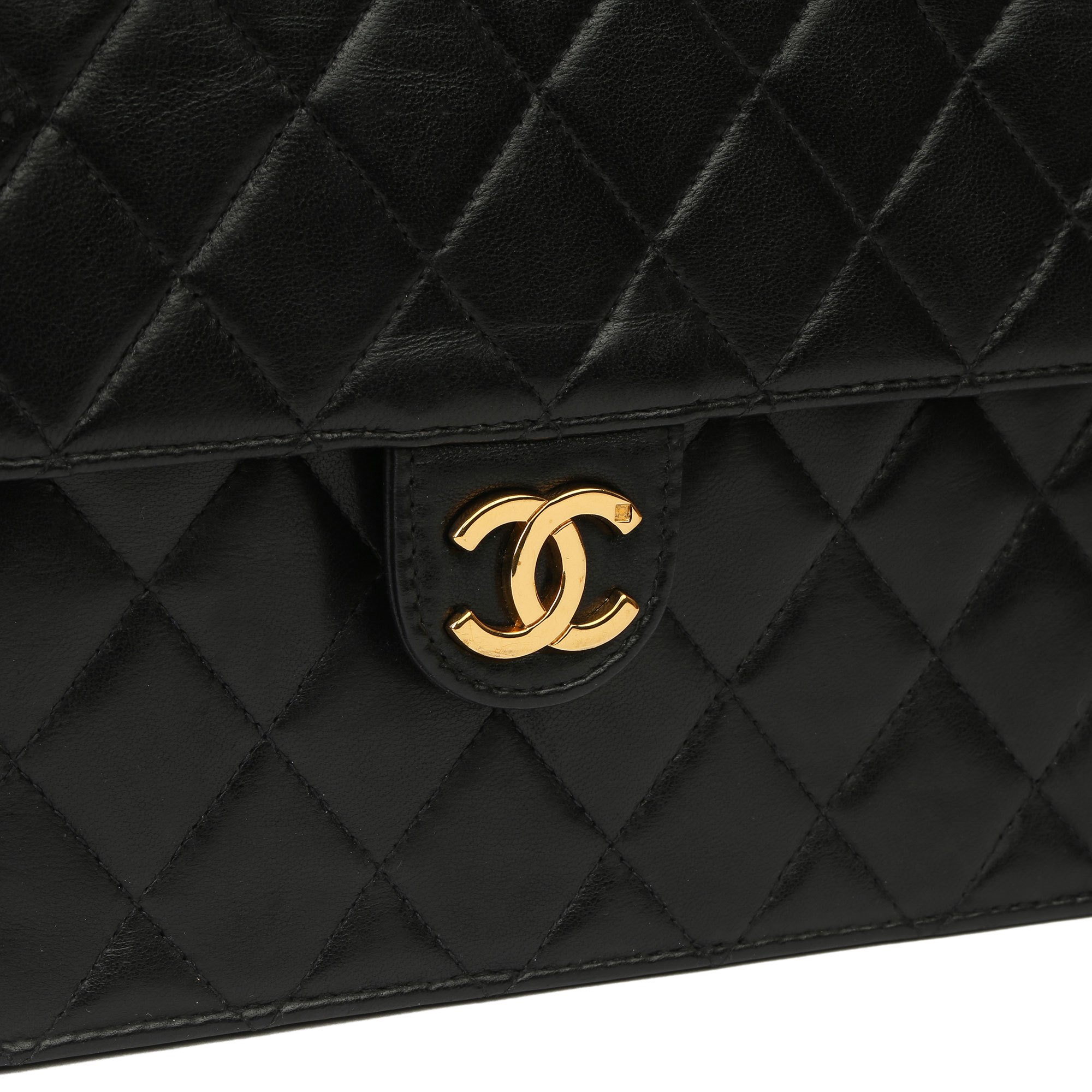 Chanel Medium Classic Single Flap Bag 2000 HB3907 | Second Hand Handbags