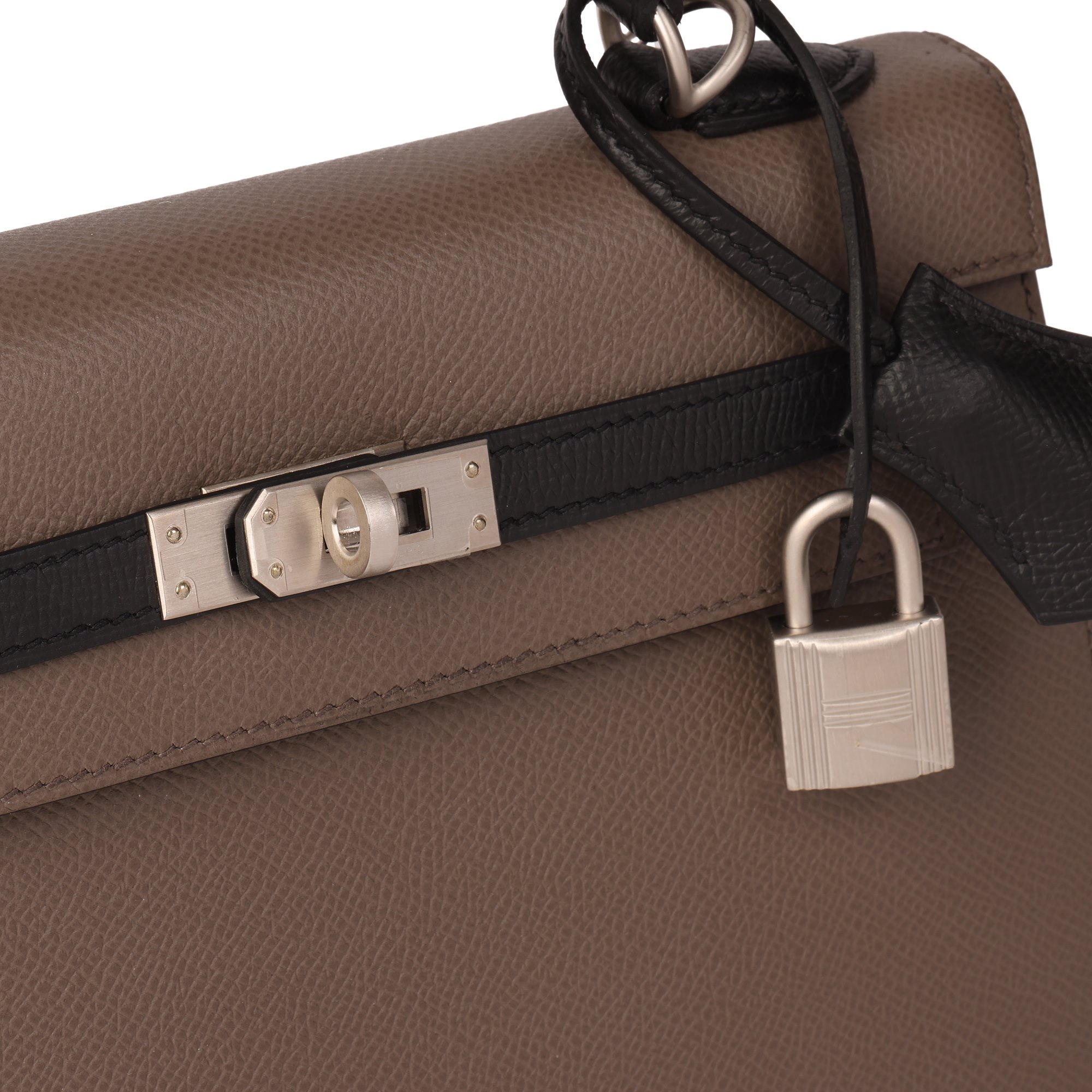 Hermès Kelly 25cm 2019 CB468 | Second Hand Handbags | Xupes