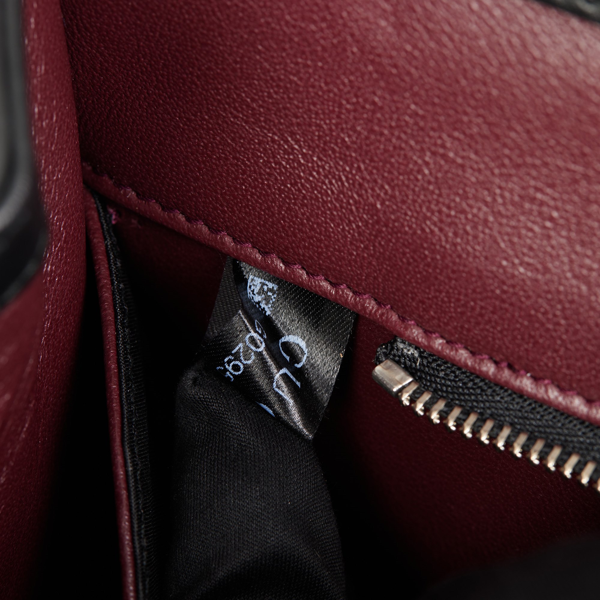 Gucci Black & Cream Diagonal Stitched Calfskin Leather Zumi Tote