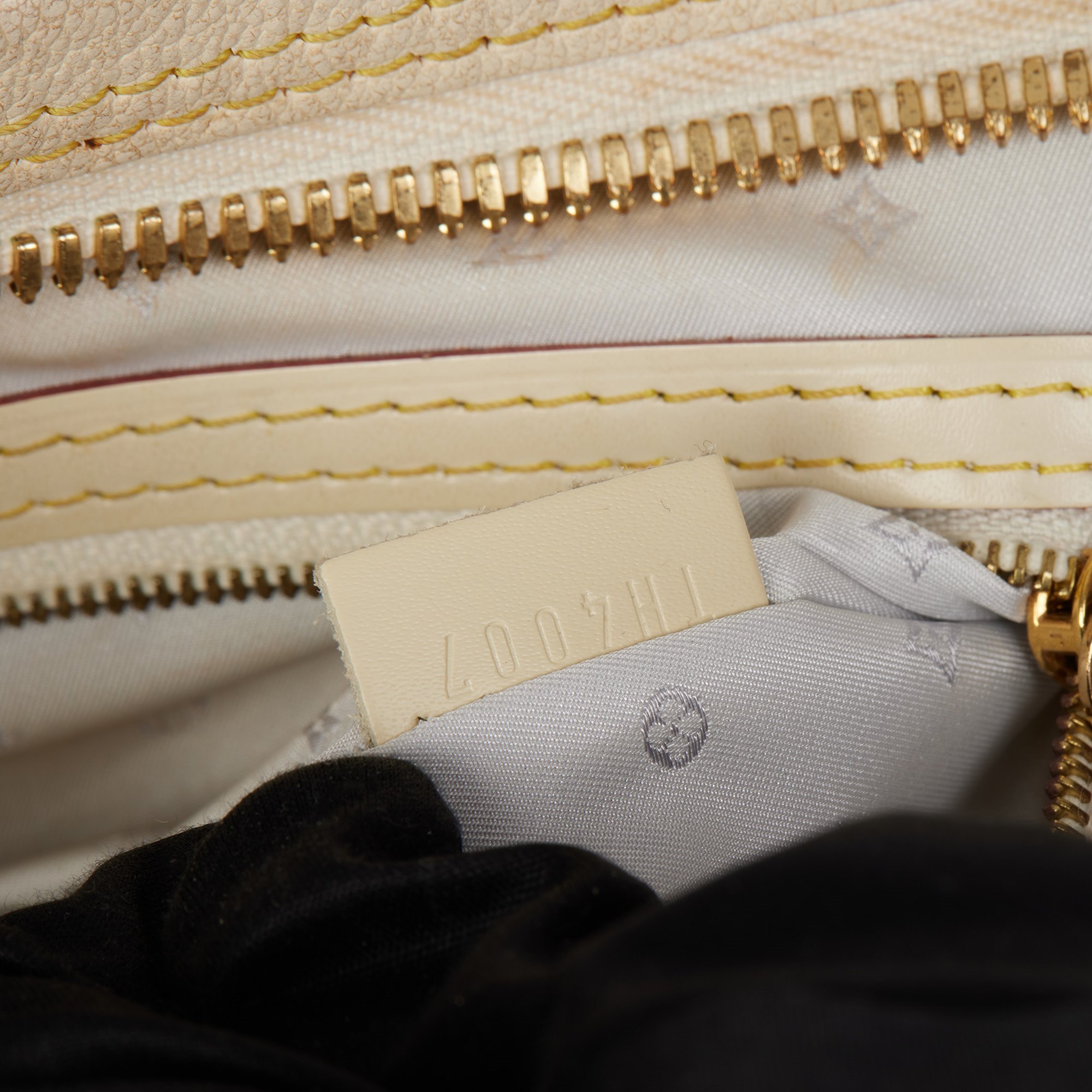 Louis Vuitton White Suhali Leather Le Superbe