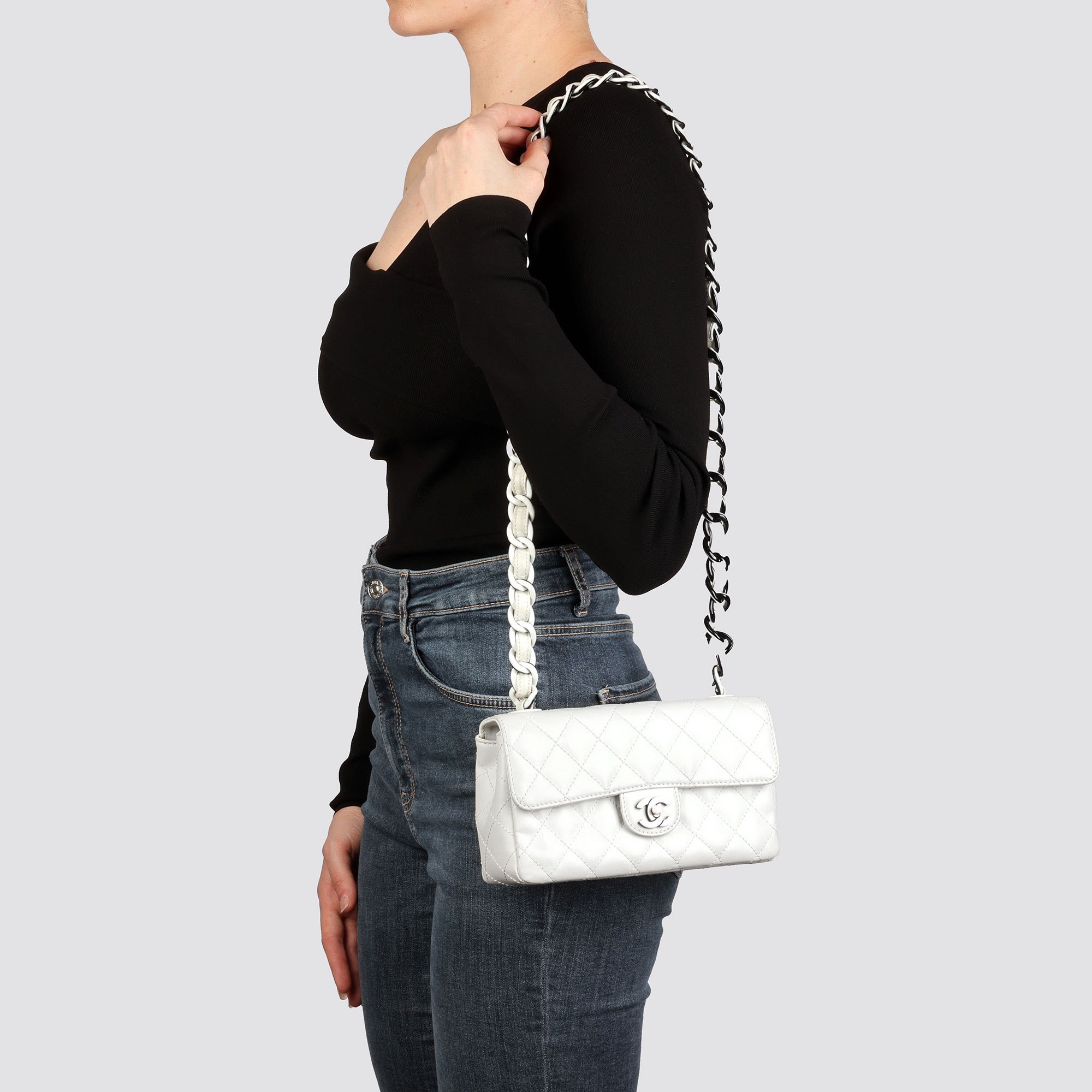 Chanel Mini Classic Single Flap Bag 2000 HB4589 | Second Hand Handbags