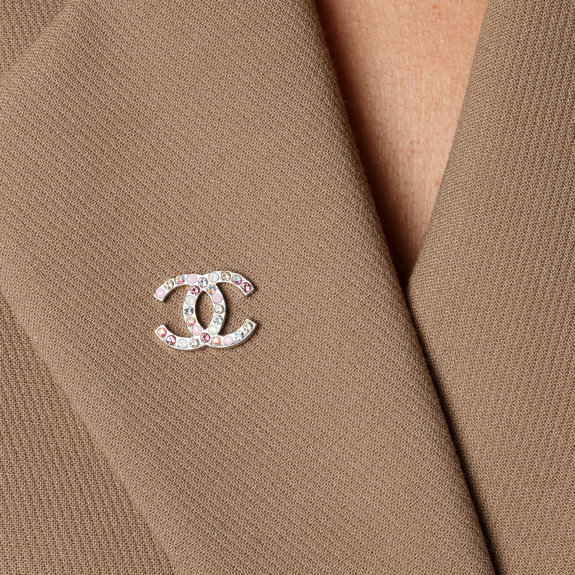 Chanel New 2019 Camera CC Pin Brooch Black Resin Gold Logo 19C |  