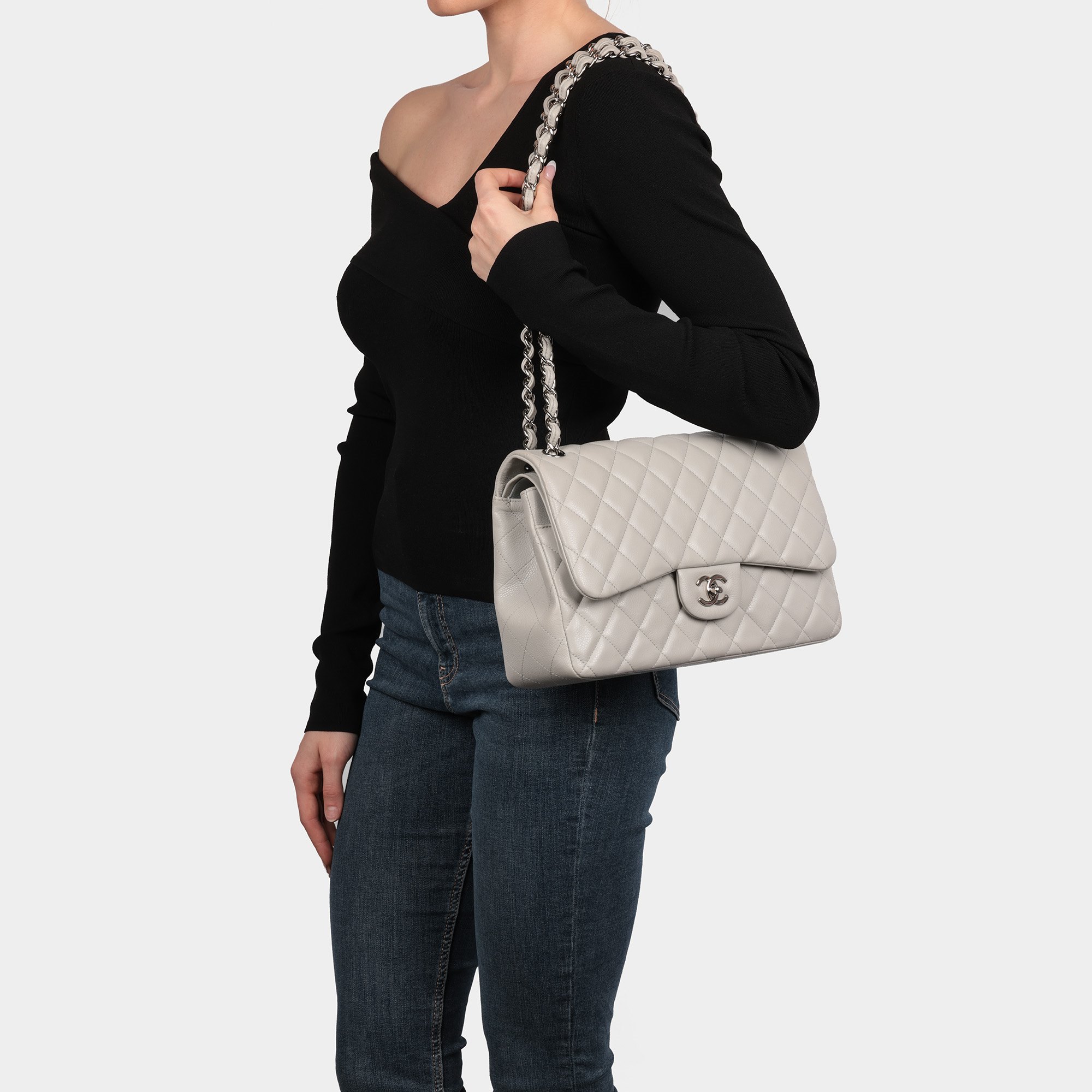 Chanel Jumbo Classic Double Flap Bag 2011 HB5044 | Second Hand Handbags