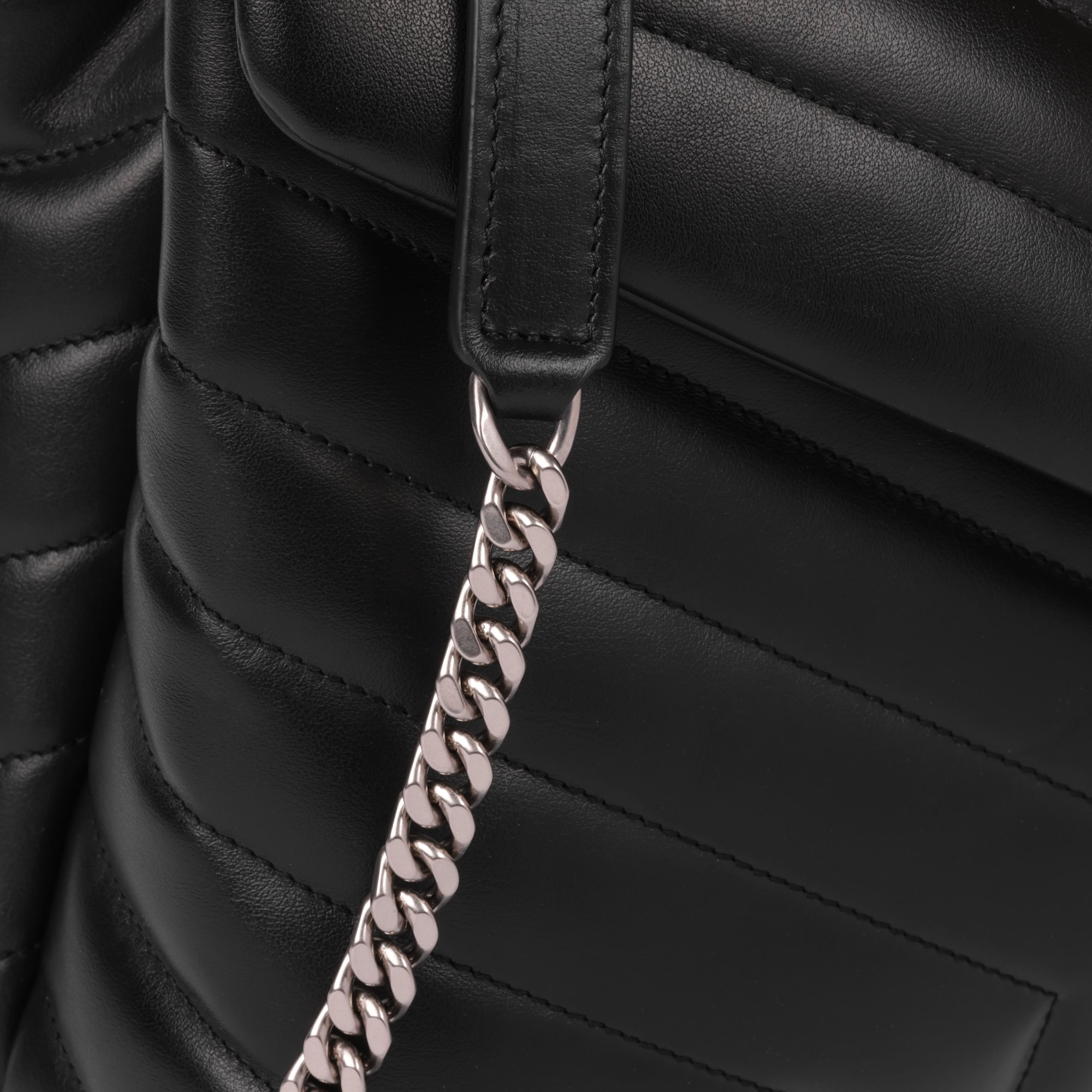 Saint Laurent Black Y Quilted Calfskin Leather Medium Loulou