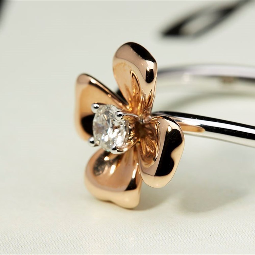 Mappin & Webb 18k White & Rose Gold 0.15ct Diamond Flower Ring