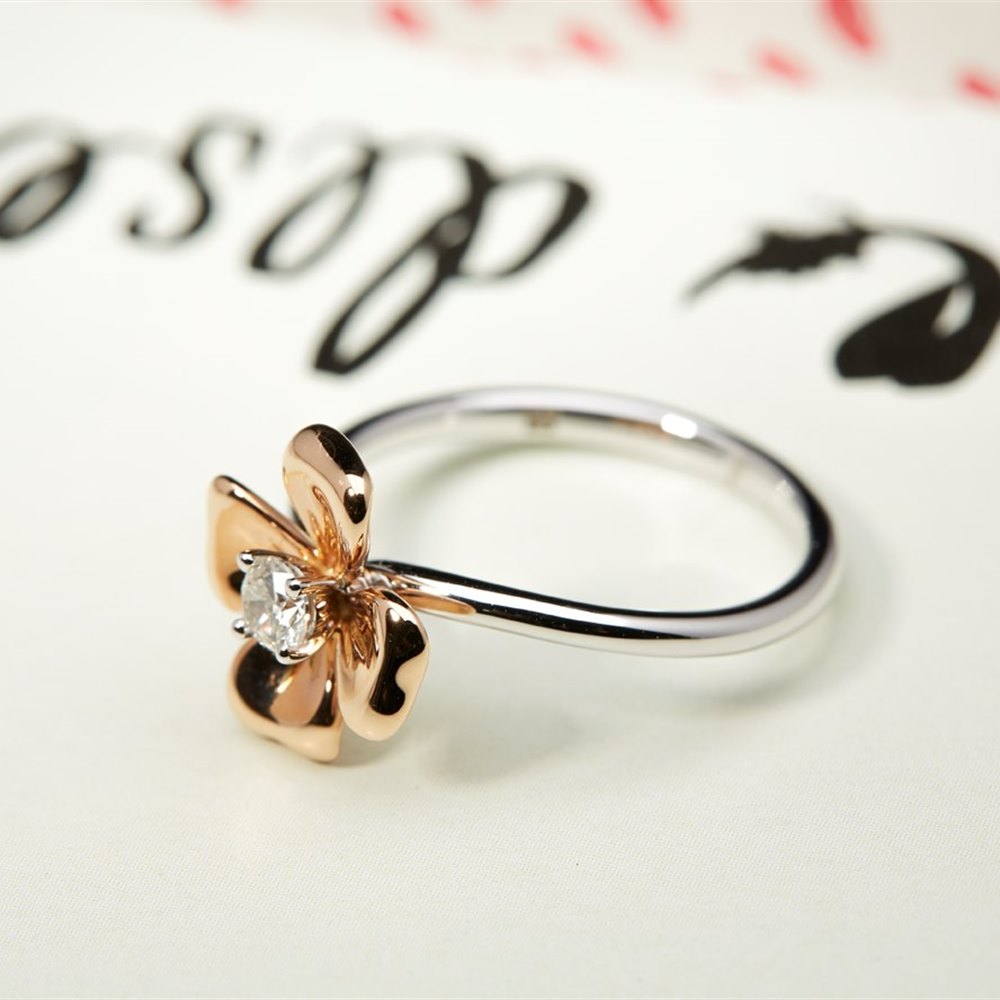 Mappin & Webb 18k White & Rose Gold 0.15ct Diamond Flower Ring
